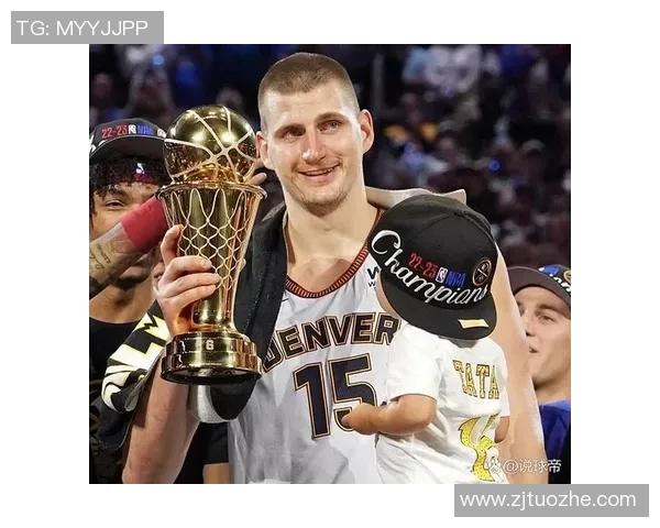 约基奇&申京是NBA历史上首对在同一场比赛中拿下30分三双的中锋